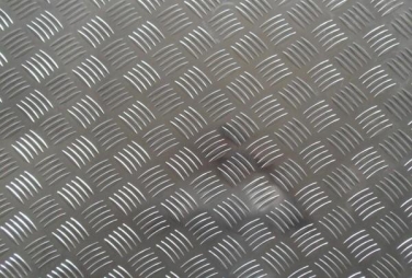 汽车轻量化专用5052花纹铝板