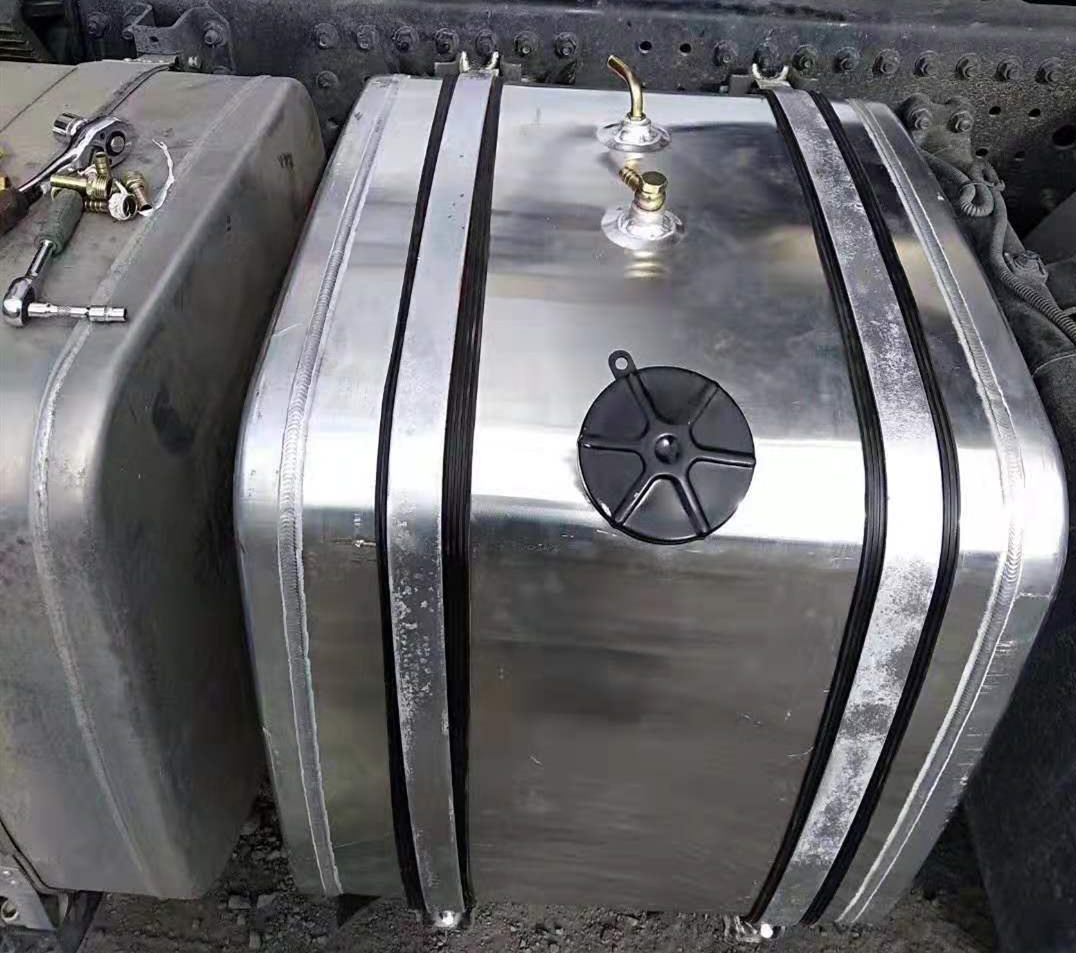 1572426291653926.jpg 汽车油箱5052铝板.jpg